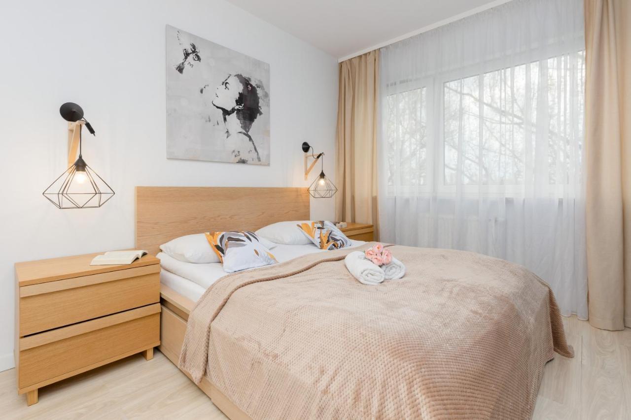 Warsaw Sokolowska One Bedroom Apartament By Noclegi Renters Exterior foto
